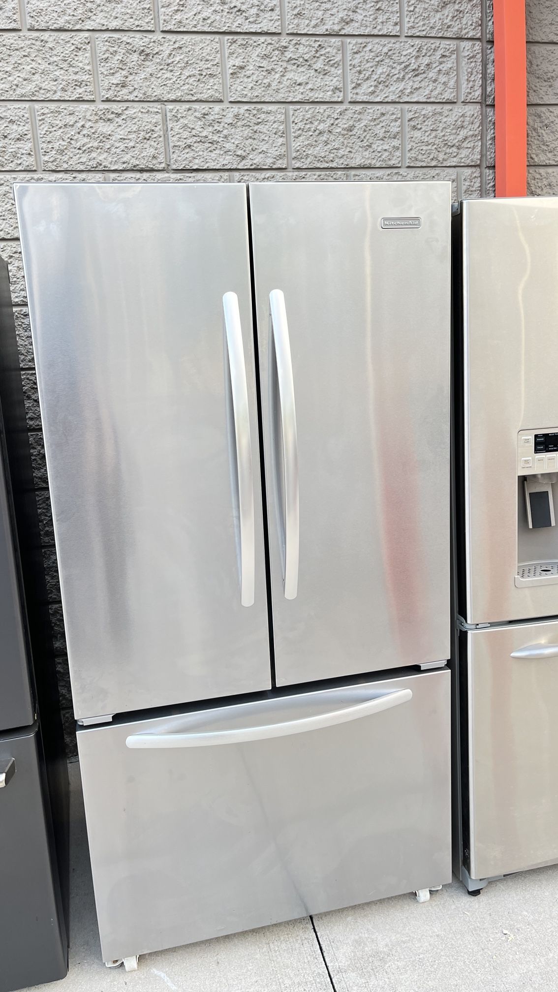 Refrigerator