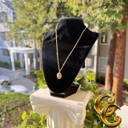 Gold Singapur Chain W/Pendant