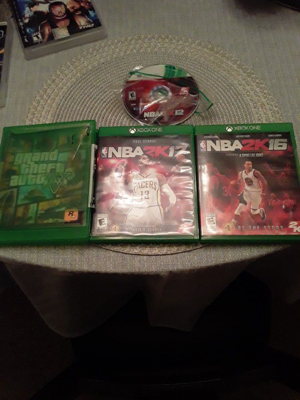 4 XBOX  ONE GAMES