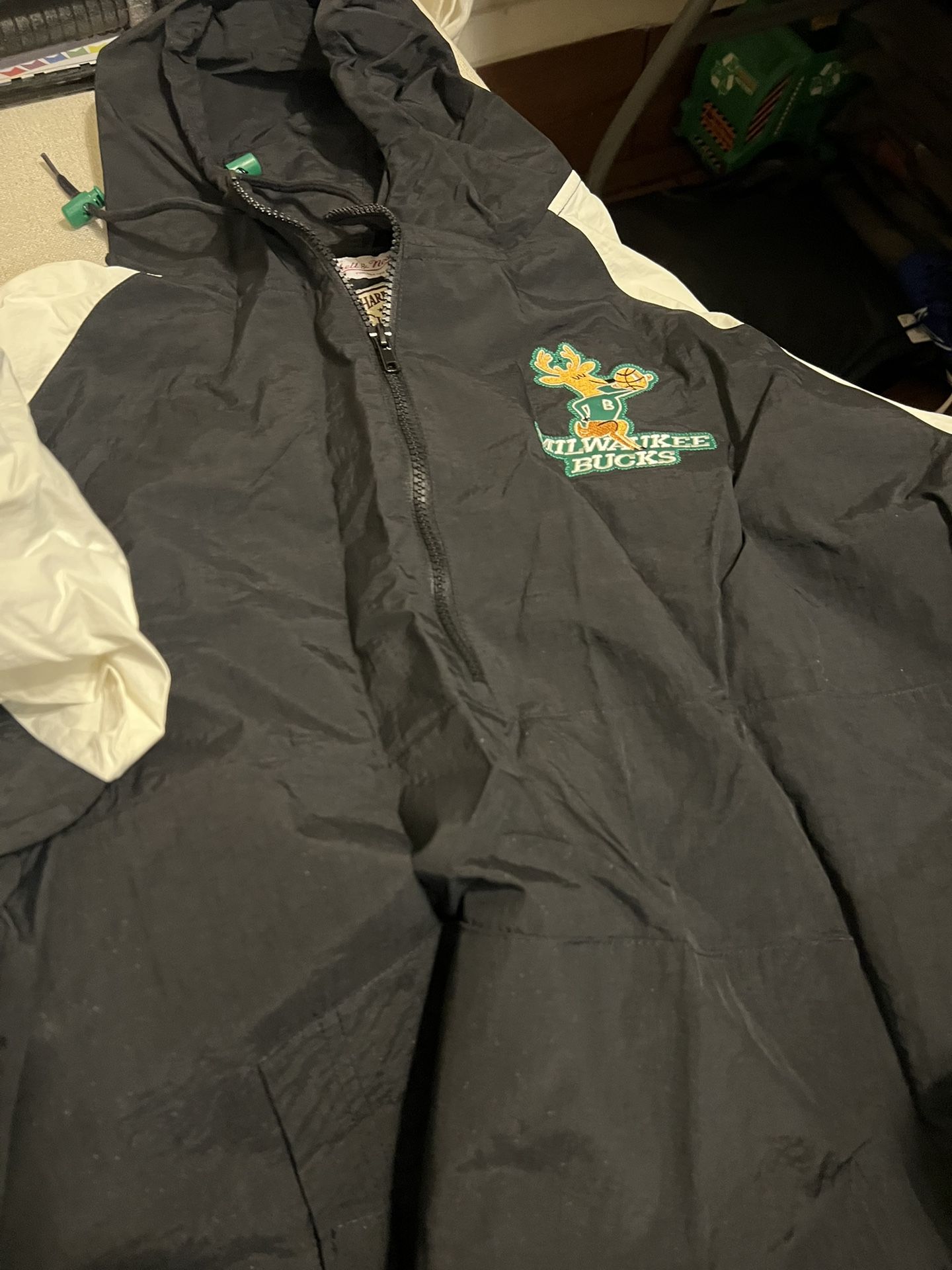 Milwaukee Bucks Windbreaker
