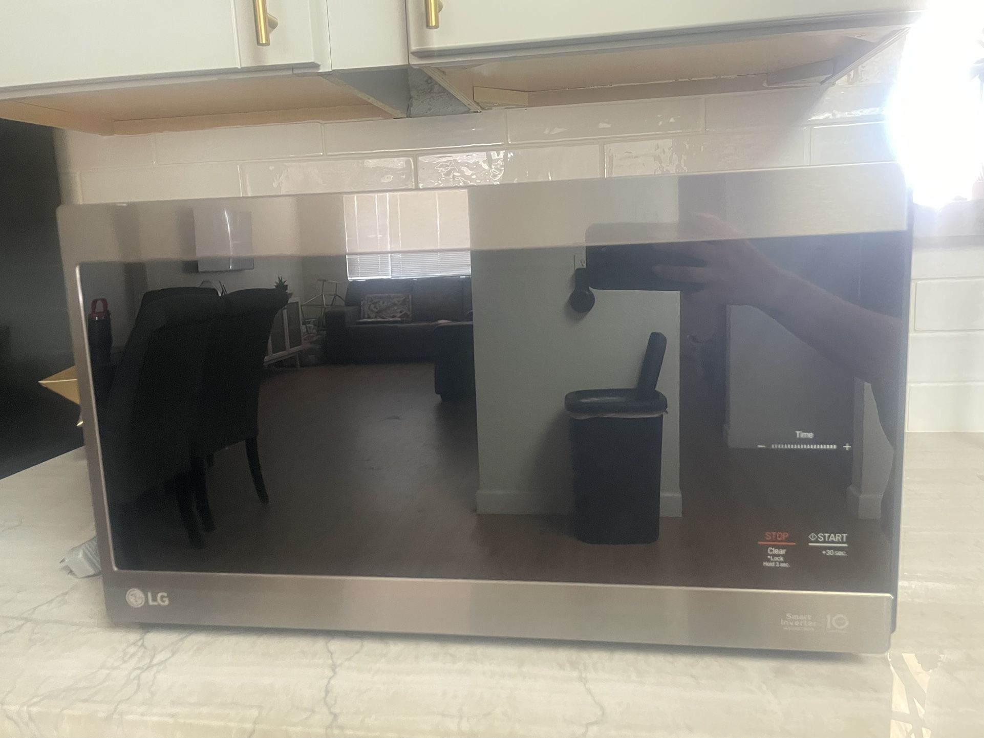 LG Microwave 
