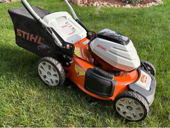 STIHL RMA 460 Lawn Mower — Works great!!