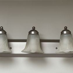 Bathroom Vanity Light Fixtures ( set of 2)