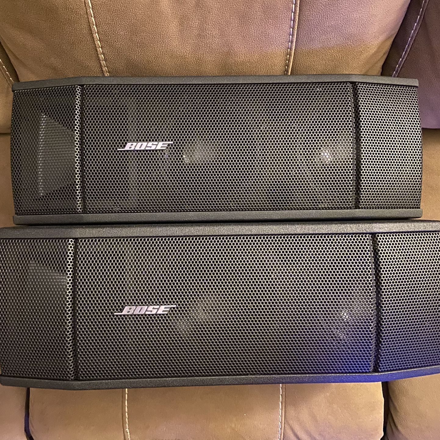2x) BOSE ROOM-MATCH UTILITY RMU 206 PROFESSIONAL SPEAKERS (50lbs