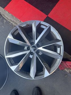 Audi Sq7 Rims Set Of 4 Mint Condition