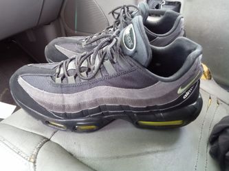 Size 11 air max 97 (used)