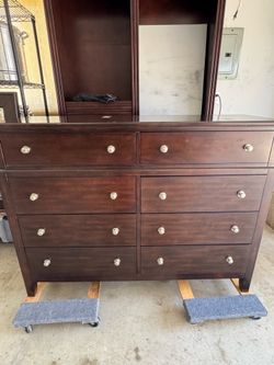 8 drawer dresser with mirror