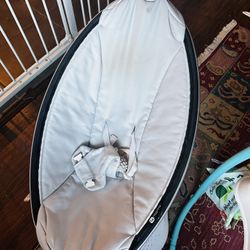 Mamaroo 4moms Baby Swing 