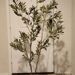 Realead Faux Olive Tree 6ft - Tall Fake Potted Olive Trees Artificial Indoor - Large Artificial Olive Tree Plant with Branches and Fruits - Artificial