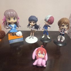 5 Anime Figures 