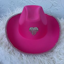 pink hat