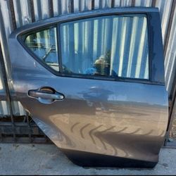 2012 2013 2014 2015 2016 2017 TOYOTA PRIUS C RIGHT REAR PASSENGER DOOR 