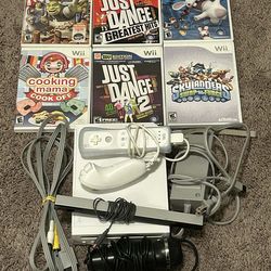 Nintendo Wii Bundle (white)