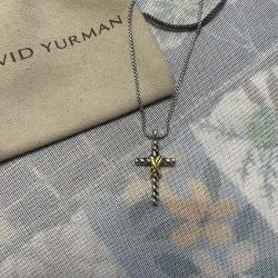 Cross Pendant Necklace in S 925 Silver with 14 K Yellow Gold 