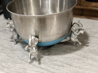 Vintage1986 Arthur Court Aluminum Stand Vase Pot Plant Holder of Dancing Elephants