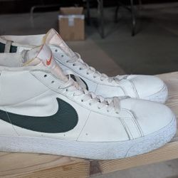 USED Nike Blazer Mid ’77 White Green Men’s Size 11.5 DR9092-100