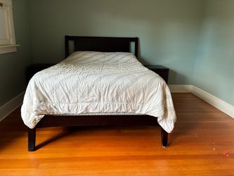 Bedroom Set – Dark Wood $100 (Must Go)
