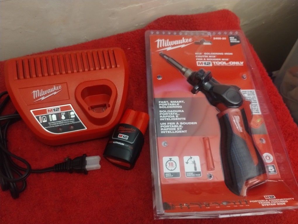 M12 Milwaukee Iron Soldering Kit Completo $135