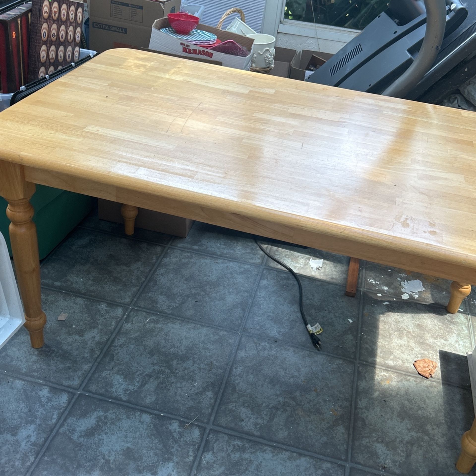 Kitchen/Dining table