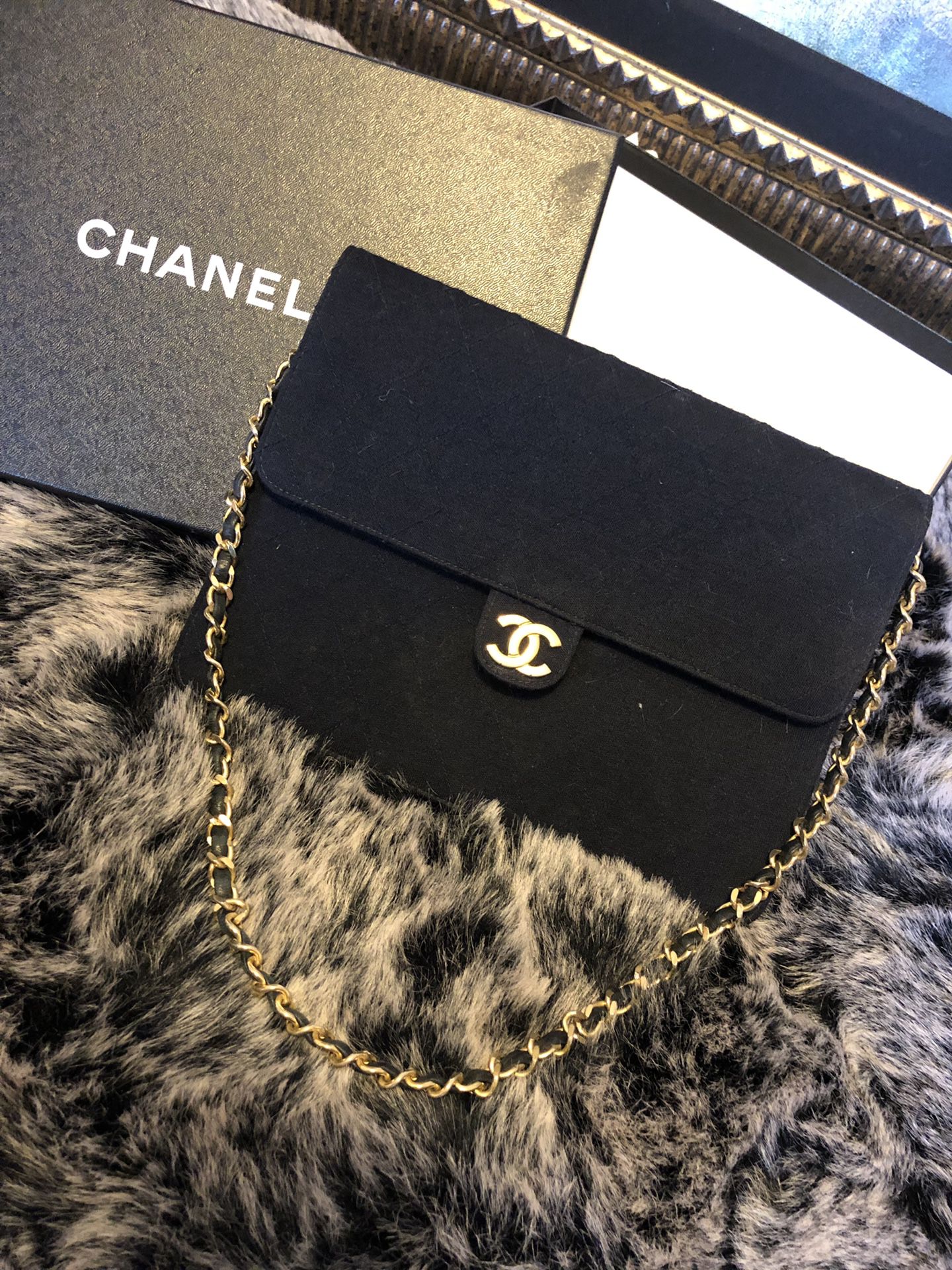 Authentic Chanel vintage jersey flap shoulder bag purse Dark blue & gold