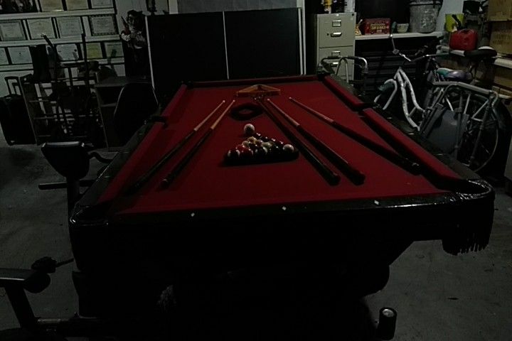 Pool table
