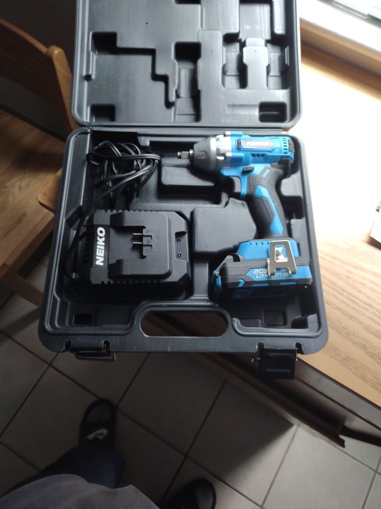 NEIKO 3/8 Cordless Impact NEW