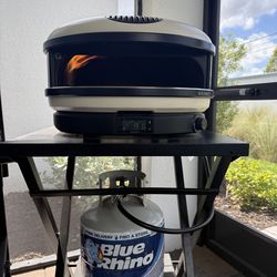 Gozney Arc XL 16” Pizza Oven in Bone & Stand