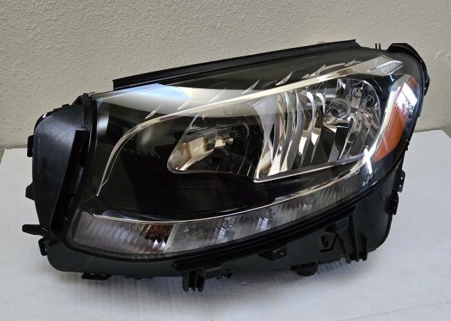 2016 to 2019 Mercedes-Benz GLC 300 front left headlight, new