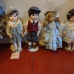 Collection Of Vintage Love Dolls