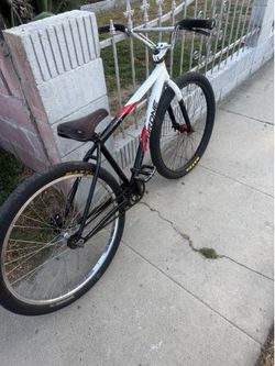 Throne bike 29r