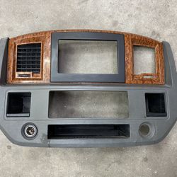 DODGE 1500 PICKUP 02-02006-2008 DODGE RAM 1(contact info removed) CENTER DASH RADIO VENT BEZEL GRAY WOOD GRAIN OEM