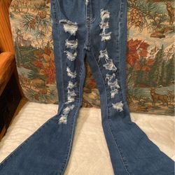 New Almost Famous Pants Size0
