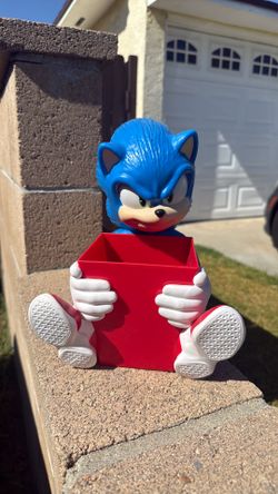 Sonic movie popcorn bucket