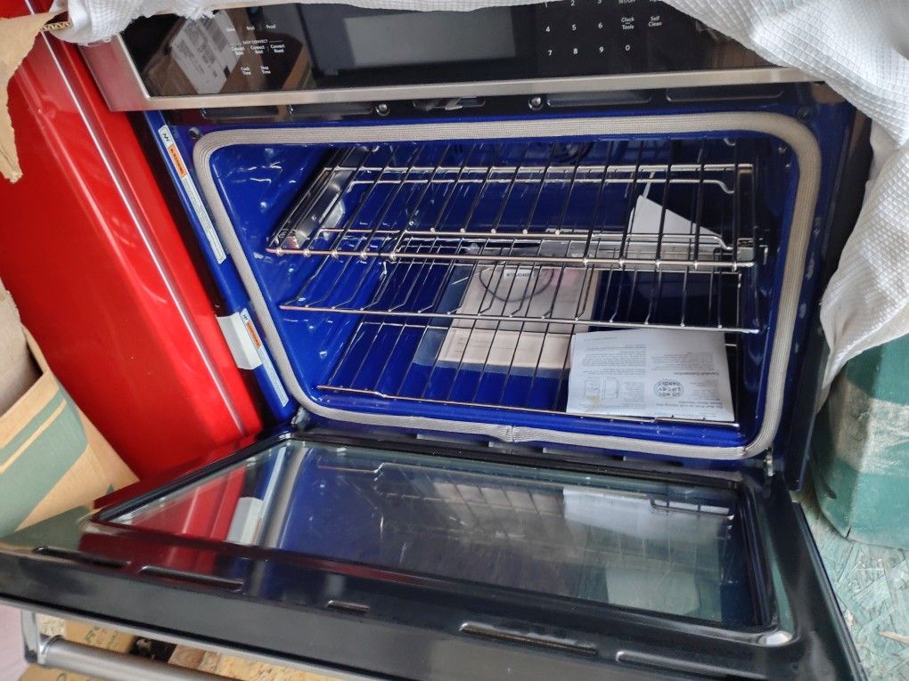 Brand New KitchenAid Wall Oven With Original Warranty