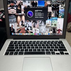 MacBook Air 13 Inch 2017