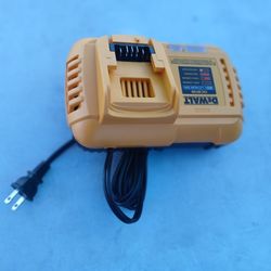 Cargador Dewalt Rápido  Para Una Bateria 