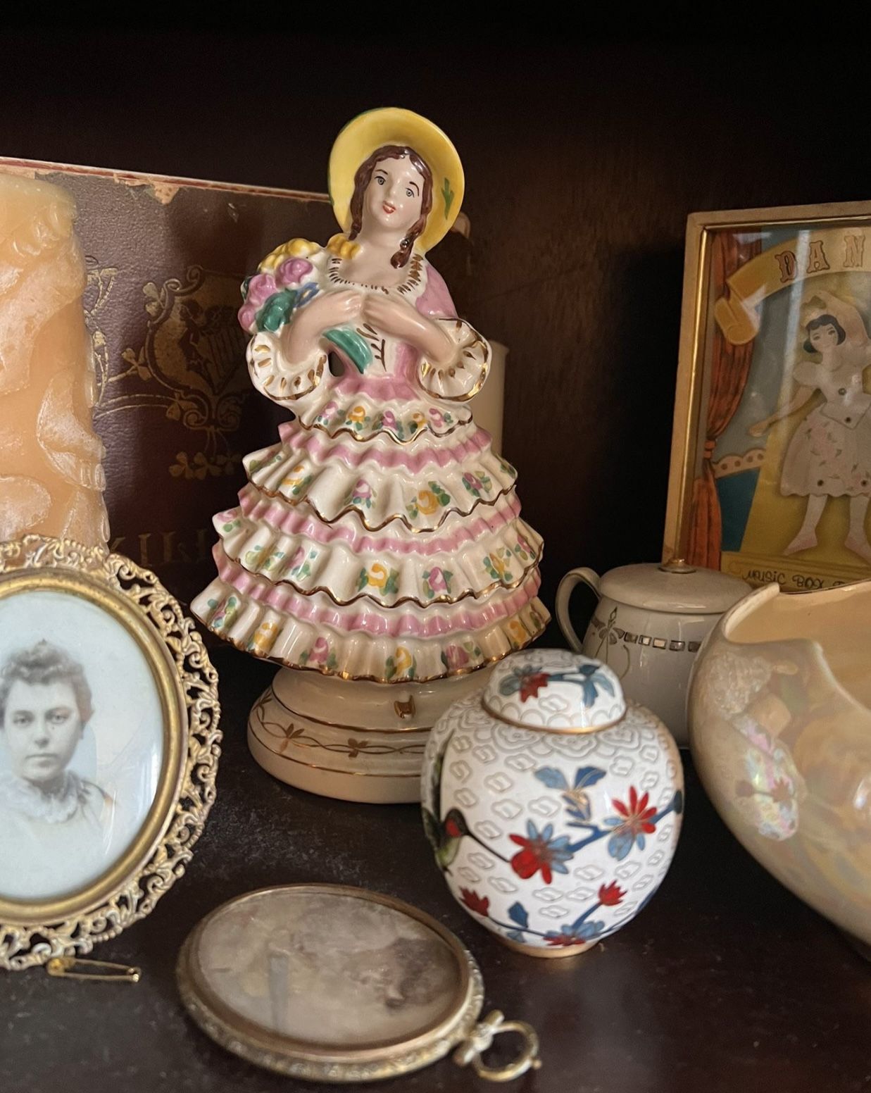 🌸 Museum-Quality 1930s Southern Belle Porcelain Figurine • Hand-Painted • 9”