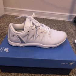 Cheer/exercise Shoes 
