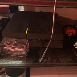 PlayStation 4 Runs Good And Works Perfect 