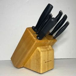 KitchenAid Knives and Block Set, Pre-owned (excellent condition)