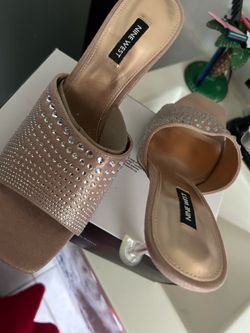 Shoe