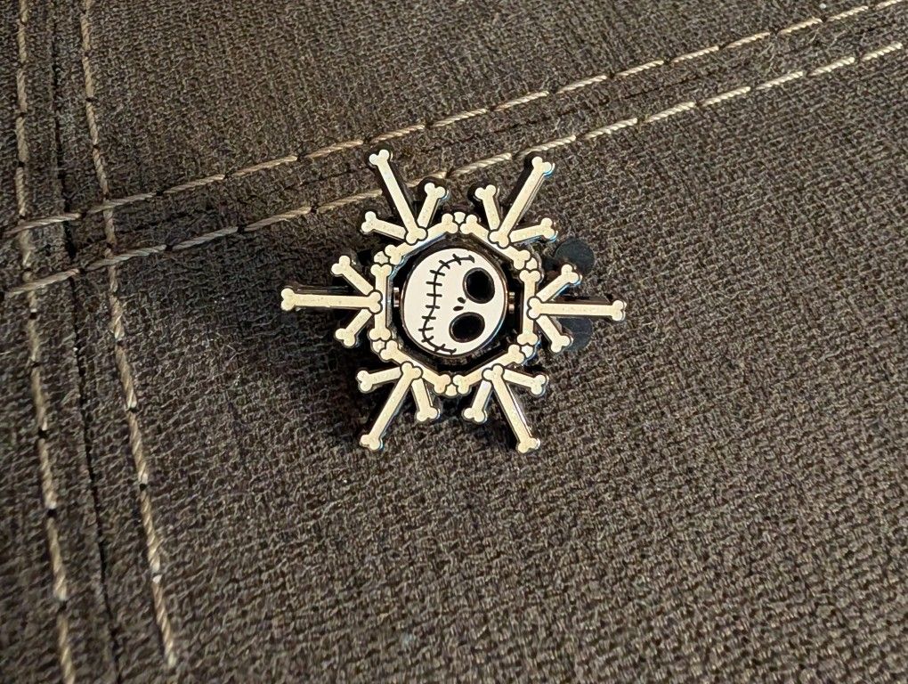 Ltd ed WDW exclusive 2015 Jack Skellington Seasons Screamings spinner