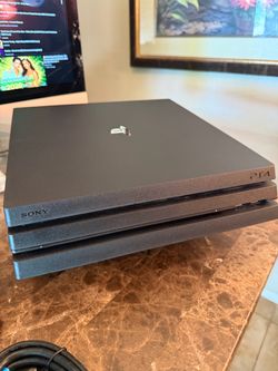 Sony PlayStation 4 Pro w/ Accessories, 1TB HDD, CUH-7215B - Jet Black Basically New
