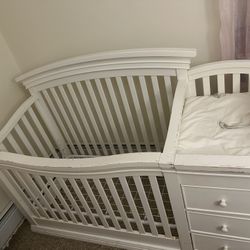Crib With Changing Table For Sale