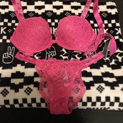 New Victoria Secret Bra And Panty Set