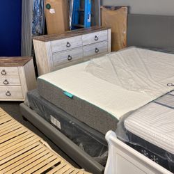 Grey Clearance Bedroom Set Queen Ashley 3 Pc Bed Dresser And Nightstand With usb Power 