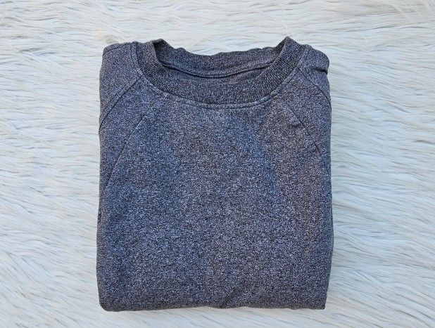 Lululemon Scuba Crew Pullover Size 8