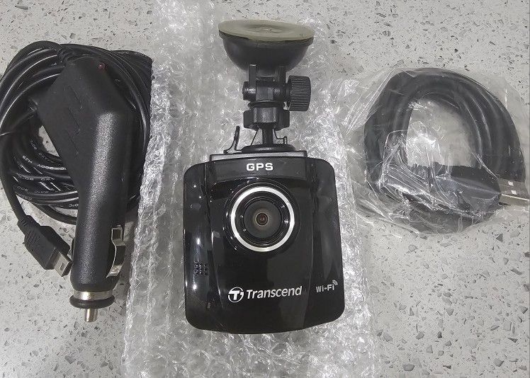 Transcend Drivepro 220 2.4in LCD Dash Cam +32GB WiFi Ready