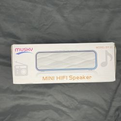 Red Bluetooth Speaker 