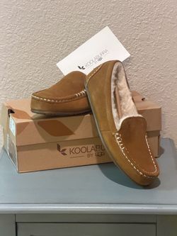 Women’s UGG Slippers